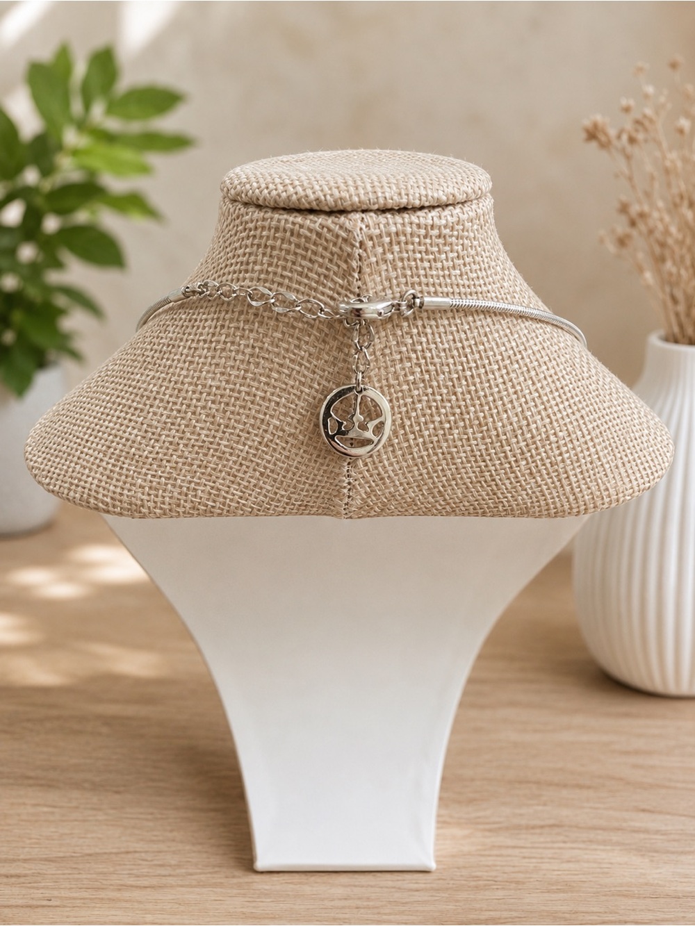 Silver Tone Geometric Open Pendant Necklace Modern Minimalist Statement Jewelry - Picture 4 of 4
